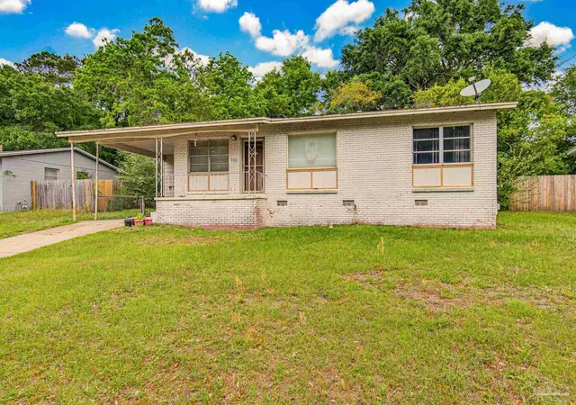 Photo 3 of Single family home for sale at 908 Blue Springs Dr, Pensacola, FL 32505 | MLS# 683279 | Listing updated on 2026-10-20