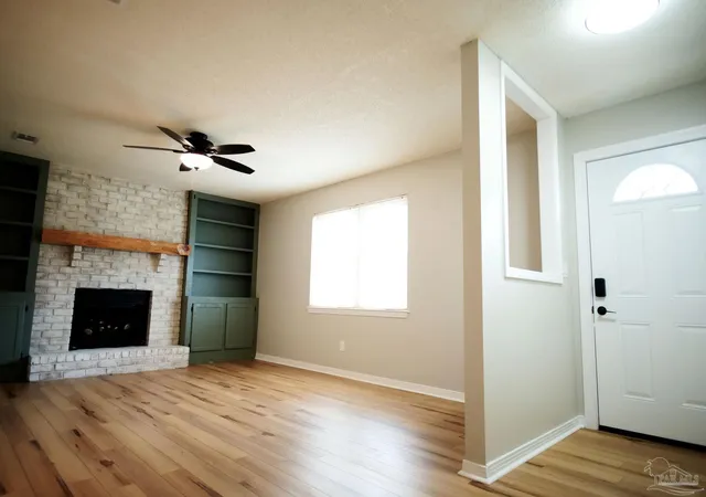 4th image of 2745 Godwin Ln, Pensacola, FL 32526 | MLS# 683559