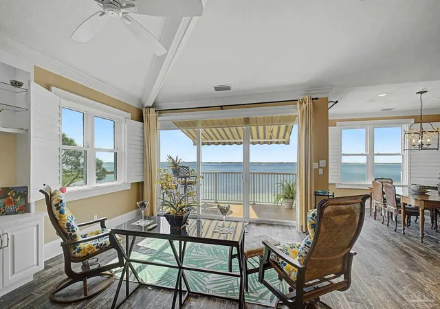 Listing Photo 5 - Condo for sale in building located at 4050 Indigo Dr, Pensacola, FL 32507 - Unit #301