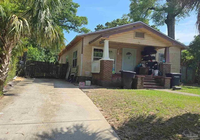 2nd image of 1915 W Gadsden St, Pensacola, FL 32501 | MLS# 684723