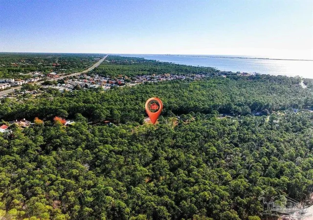 Homes for sale in Gulf Breeze, FL | 1810 W Smugglers Cove Dr, Gulf Breeze, FL 32563 | MLS# 678751