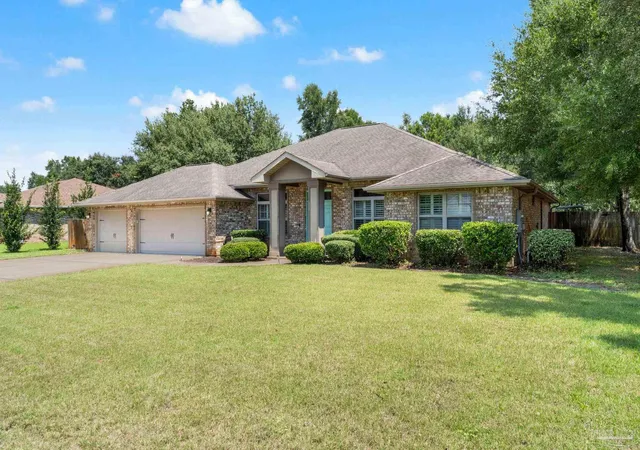 Photo 2 of Single family home for sale at 2964 Albatross Dr, Navarre, FL 32566 | MLS# 688098 | Listing updated on 2026-09-10