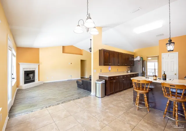 Homes for sale in Cantonment, FL | 1566 Twin Pines Cir, Cantonment, FL 32533 | MLS# 679350