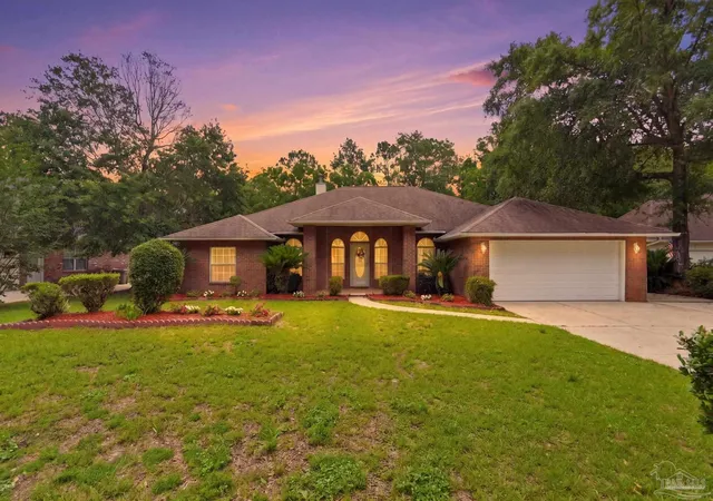 Photo 1 of Single family home for sale at 5108 Pine Holw Dr, Pensacola, FL 32505 | MLS# 683444 | Listing updated on 2026-08-29