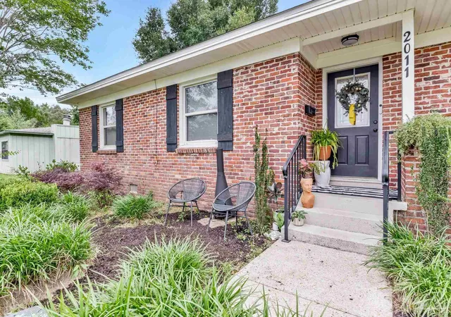 1st image of 2011 Hallmark Dr, Pensacola, FL 32503 | MLS# 683726