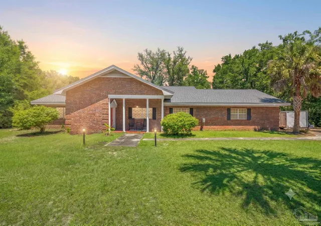 1st image of 5812 Mimosa Ave, Milton, FL 32570 | MLS# 685095