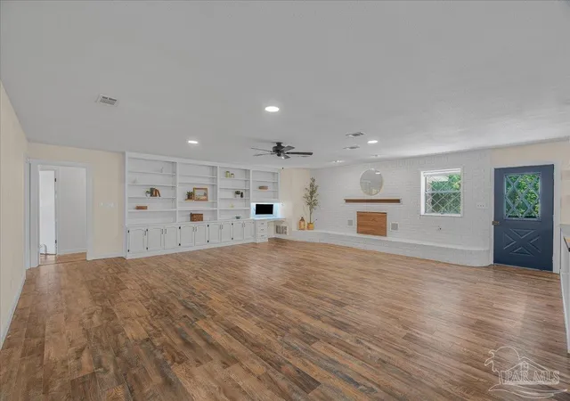 Photo 3 of Single family home for sale at 5812 Mimosa Ave, Milton, FL 32570 | MLS# 685095 | Listing updated on 2026-08-26