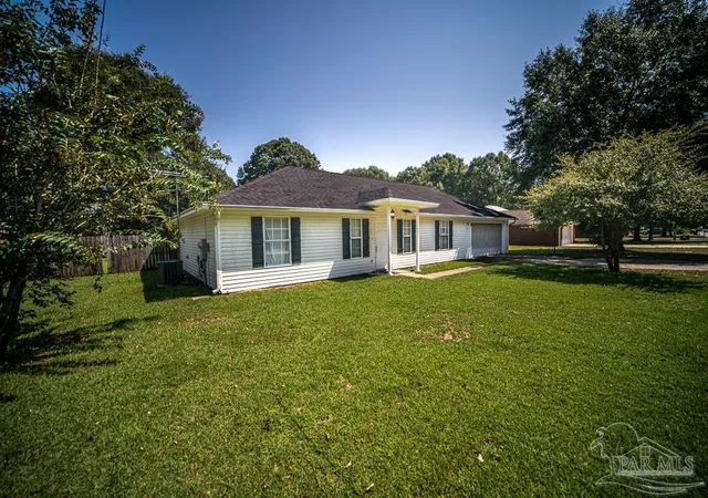 Photo 1 of Single family home for sale at 8924 Longmont Way, Milton, FL 32583 | MLS# 688191 | Listing updated on 2026-09-03