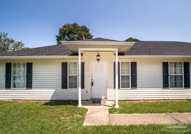 Photo 2 of Single family home for sale at 8924 Longmont Way, Milton, FL 32583 | MLS# 688191 | Listing updated on 2026-09-03