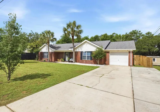 Homes for sale in Navarre, FL | 2711 Penn St, Navarre, FL 32566 | MLS# 683427