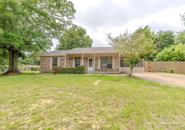 Photo 1 of Single family home for sale at 7727 Coronet Dr, Pensacola, FL 32514 | MLS# 688132 | Listing updated on 2026-09-09
