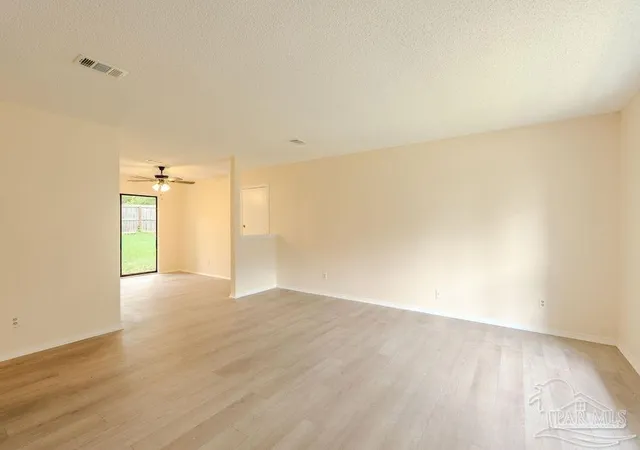 Photo 4 of Single family home for sale at 7727 Coronet Dr, Pensacola, FL 32514 | MLS# 688132 | Listing updated on 2026-09-09