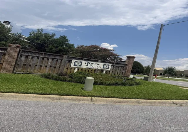 Photo 2 of Condo for sale at 5001 Grande Dr #1522, Pensacola, FL 32504 | MLS# 688239 | Listing updated on 2026-08-31