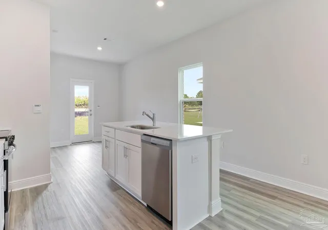 5th image of 2139 Aqua St, Gulf Breeze, FL 32563 | MLS# 682476
