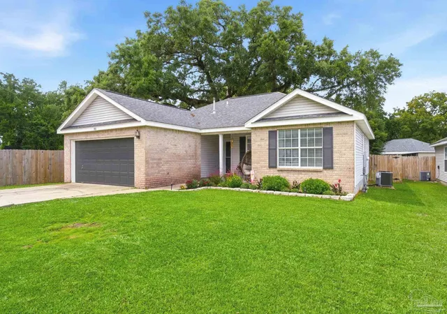 2nd image of 712 Thornwood Pl, Pensacola, FL 32514 | MLS# 683095