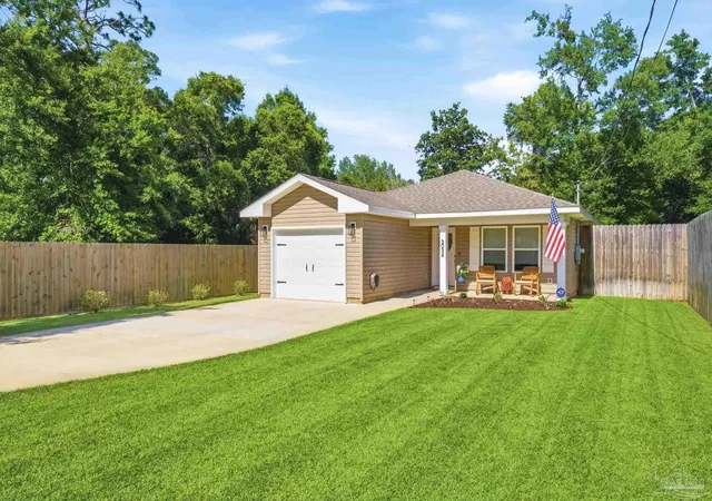 2nd image of 3036 N 13th Ave, Milton, FL 32583 | MLS# 683892