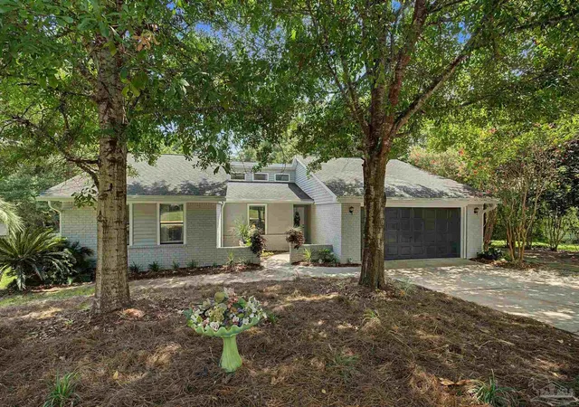 Photo 2 of Single family home for sale at 1016 Fleming Dr, Pensacola, FL 32514 | MLS# 687456 | Listing updated on 2026-09-09