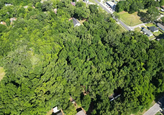 Photo 1 of Land for sale at 136 E Johnson Ave, Pensacola, FL 32514 | MLS# 683140 | Listing updated on 2026-05-26