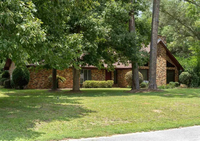 3rd image of 1912 Inda Ave, Pensacola, FL 32526 | MLS# 684435