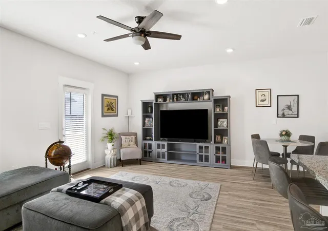 Photo 4 of Townhouse for sale at 9408 Nature Crk Ln, Pensacola, FL 32526 | MLS# 680230 | Listing updated on 2026-07-22