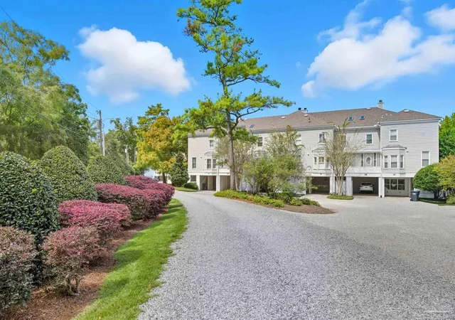 3rd image of 18175 Scenic Hwy 98 #2B, Fairhope, AL 36532 | MLS# 683236