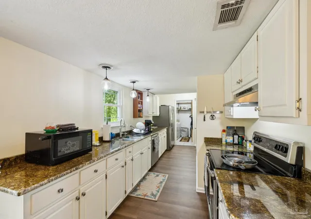 Photo 4 of Single family home for sale at 6043 Dairy Rd, Baker, FL 32531 | MLS# 665859 | Listing updated on 2025-11-30