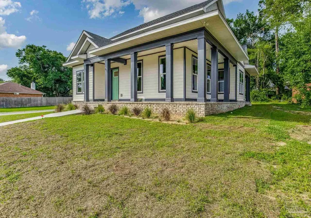 Photo 2 of Single family home for sale at 412 Elcino Dr, Pensacola, FL 32526 | MLS# 685427 | Listing updated on 2026-09-27