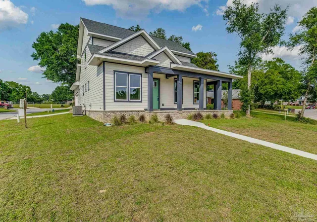 Photo 3 of Single family home for sale at 412 Elcino Dr, Pensacola, FL 32526 | MLS# 685427 | Listing updated on 2026-09-27