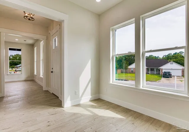 Photo 4 of Single family home for sale at 412 Elcino Dr, Pensacola, FL 32526 | MLS# 685427 | Listing updated on 2026-09-27