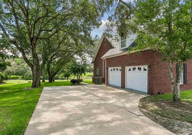3rd image of 3098 Cobblestone Dr, Milton, FL 32571 | MLS# 685740