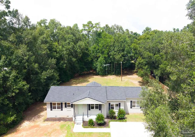Photo 3 of Single family home for sale at 3920 Ranch Rd, Pace, FL 32571 | MLS# 688265 | Listing updated on 2026-09-14