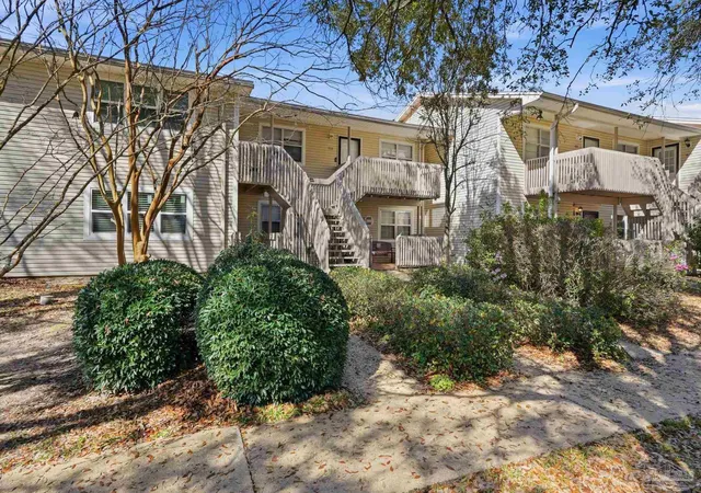 2nd image of 1200 Shoreline Dr #413, Gulf Breeze, FL 32561 | MLS# 678588