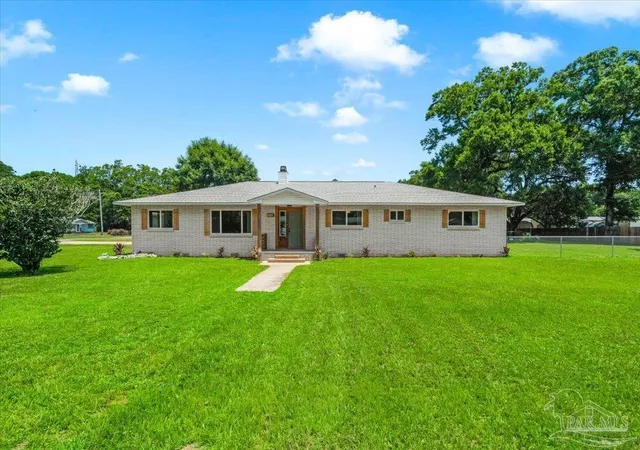 Photo 1 of Single family home for sale at 7310 W Jackson St, Pensacola, FL 32506 | MLS# 685404 | Listing updated on 2026-08-18