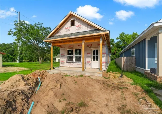 Photo 2 of Single family home for sale at 514 N East St, Pensacola, FL 32501 | MLS# 684088 | Listing updated on 2026-08-27