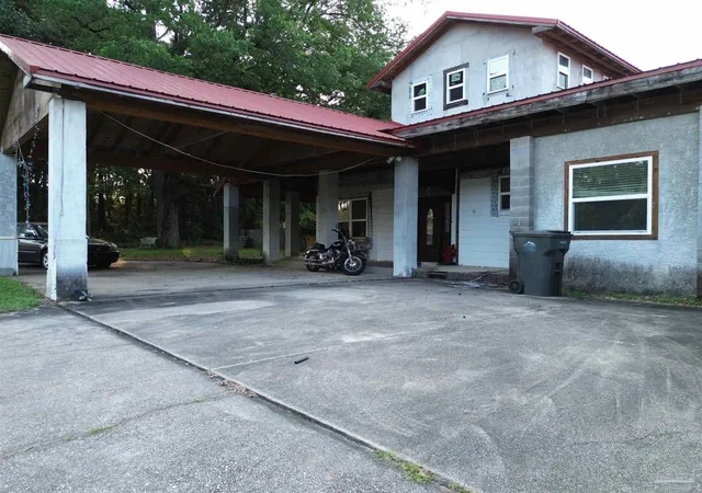 Photo 3 of Single family home for sale at 4916 Saufley Fld Rd, Pensacola, FL 32526 | MLS# 685523 | Listing updated on 2026-09-05
