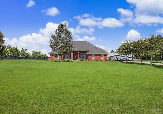 Homes for sale in Robertsdale, AL | 26895 C R Watson Rd, Robertsdale, AL 36567 | MLS# 685396