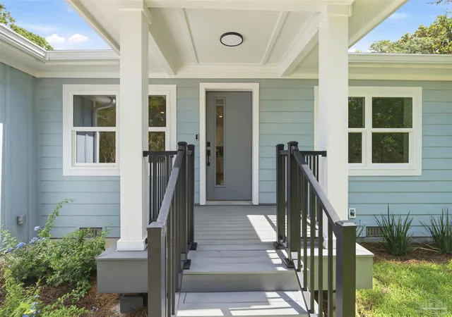 Photo 2 of Single family home for sale at 5456 Spruce St, Gulf Breeze, FL 32563 | MLS# 684487 | Listing updated on 2026-07-24