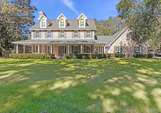 Photo 2 of Single family home for sale at 5144 Soundside Dr, Gulf Breeze, FL 32563 | MLS# 677487 | Listing updated on 2026-08-18