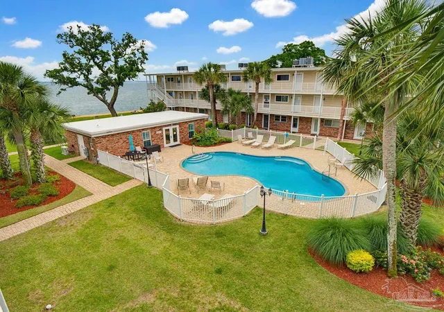 Homes for sale in Pensacola, FL | 710 Scenic Hwy #209, Pensacola, FL 32503 | MLS# 682186
