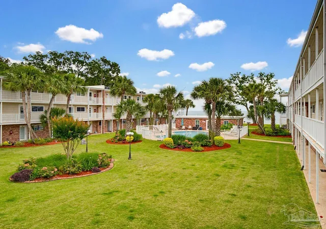 4th image of 710 Scenic Hwy, Pensacola, FL 32503