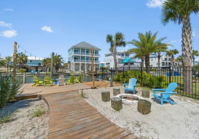 2nd image of 1447 Arkansas St #4, Navarre, FL 32566 | MLS# 682268