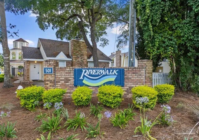 Photo 14 of Condo for sale at 501 E Burgess Rd #F7, Pensacola, FL 32504 | MLS# 687996 | Listing updated on 2026-08-25