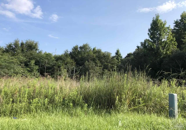 Photo 13 of Sale Pending at 614 N Main St, Atmore, AL 36502 | MLS# 667954 | Listing updated on 2026-08-10