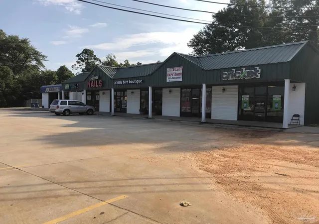 Photo 2 of Sale Pending at 614 N Main St, Atmore, AL 36502 | MLS# 667954 | Listing updated on 2026-08-10