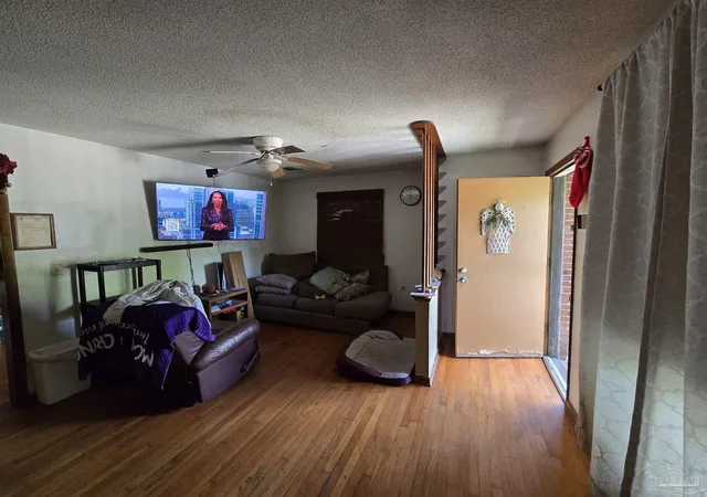 4th image of 1210 Suburban Dr, Pensacola, FL 32505 | MLS# 680924