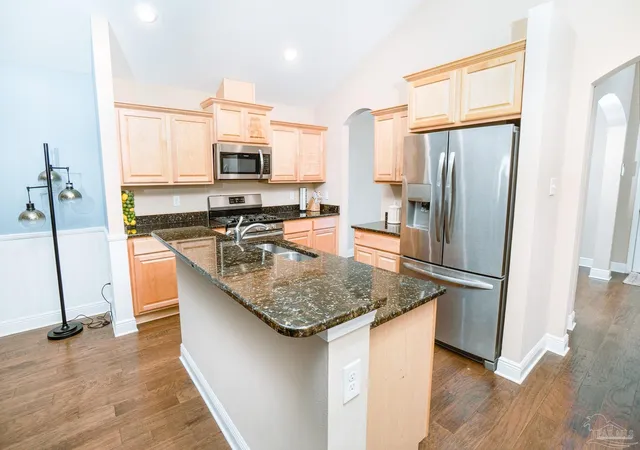 Photo 4 of Single family home for sale at 5614 Dunridge Dr, Milton, FL 32571 | MLS# 680989 | Listing updated on 2026-07-08