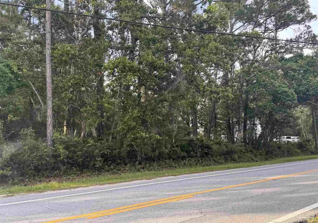 Photo 1 of Land for sale at 4768 Soundside Dr, Gulf Breeze, FL 32563 | MLS# 684340 | Listing updated on 2026-07-22