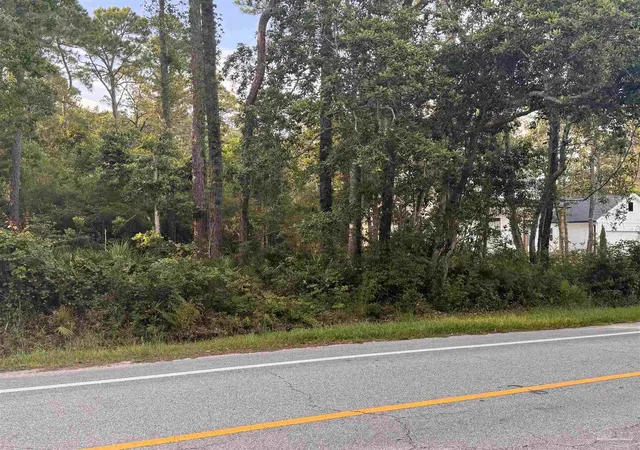 Photo 2 of Land for sale at 4768 Soundside Dr, Gulf Breeze, FL 32563 | MLS# 684340 | Listing updated on 2026-07-22