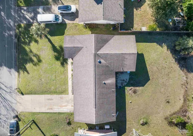 Photo 3 of Single family home for sale at 1308 E Hatton St, Pensacola, FL 32503 | MLS# 676990 | Listing updated on 2026-08-01