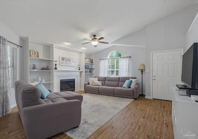 4th image of 4670 Baybrook Dr, Pensacola, FL 32514 | MLS# 684981
